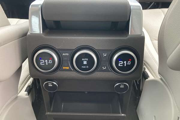 2017 Land Rover Discovery SD4 HSE Series 5