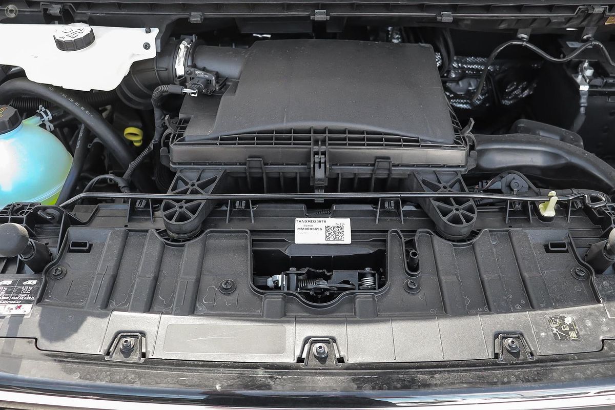 2025 Ford Tourneo Active AV SWB
