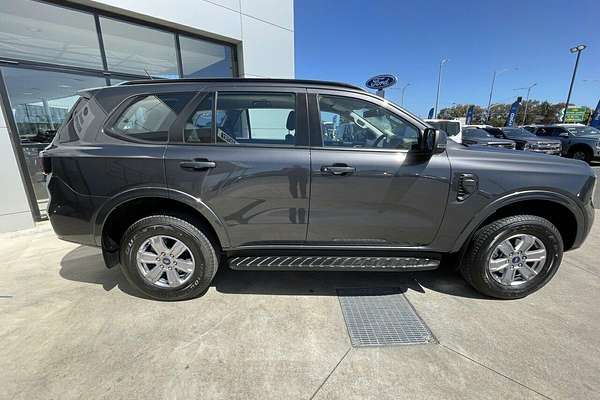 2024 Ford Everest Ambiente 2.0L