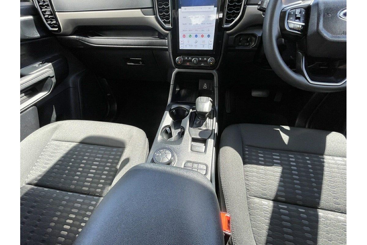 2024 Ford Everest Ambiente 2.0L