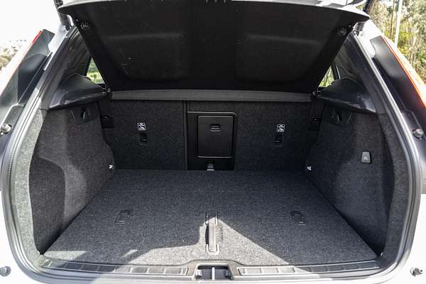 2022 Volvo XC40 Ultimate B5 Dark