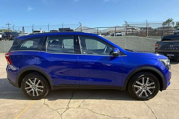 2025 Mahindra XUV700 AX7L