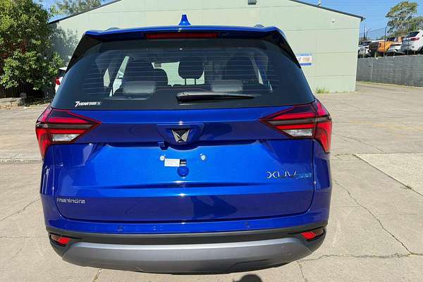 2025 Mahindra XUV700 AX7L