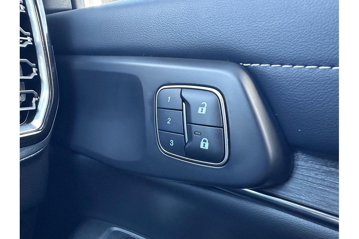 2022 Ford Everest Platinum 3.0L