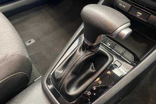 2022 Kia Stonic S YB