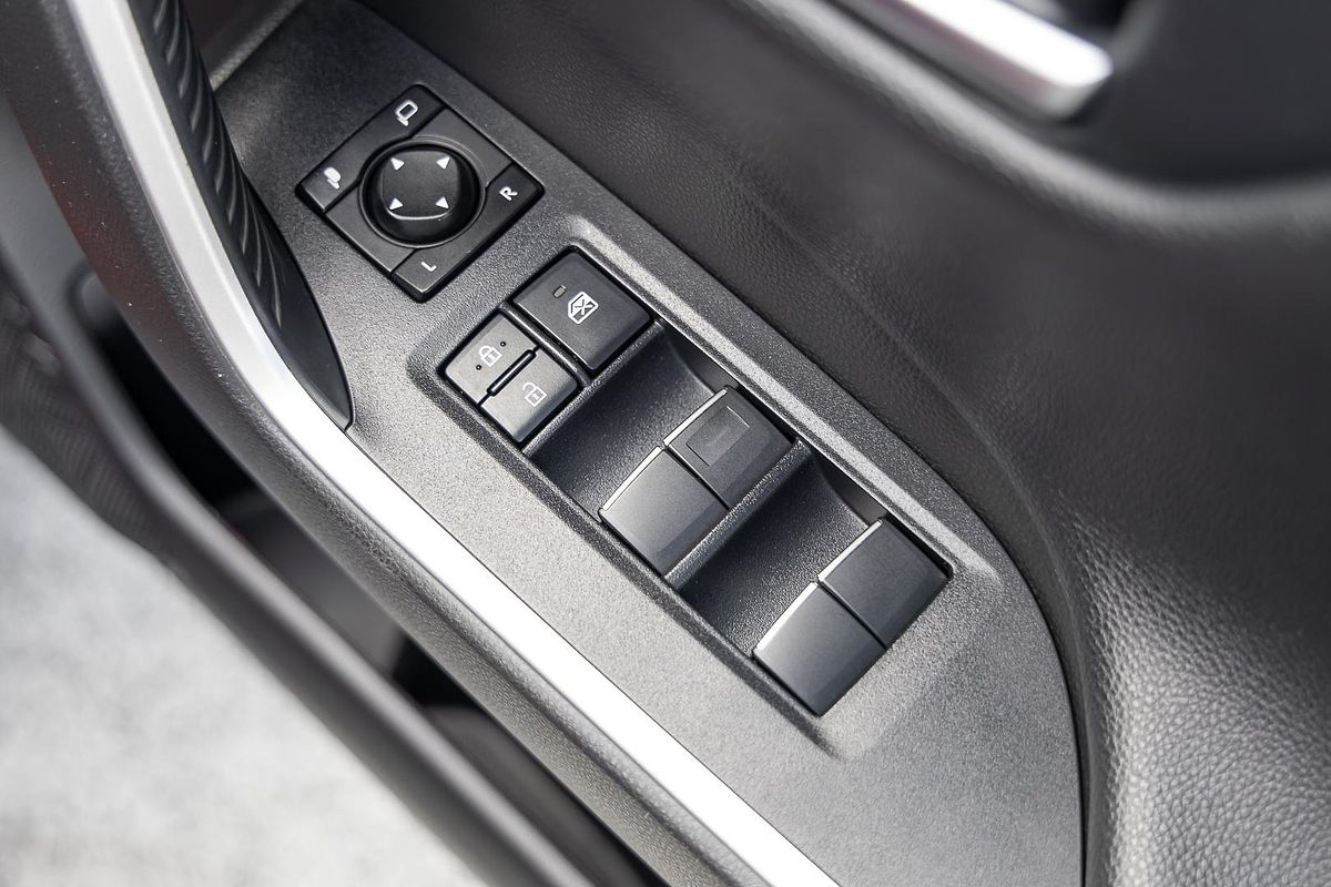 2020 Toyota RAV4 Cruiser AXAH54R