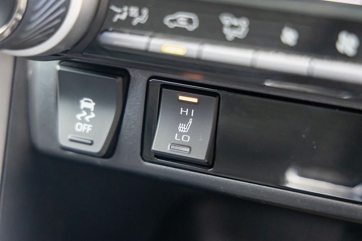 2020 Toyota RAV4 Cruiser AXAH54R