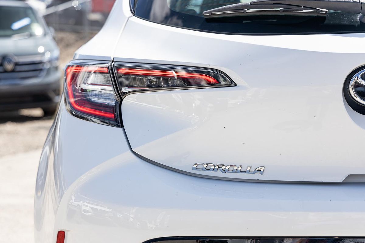 2020 Toyota Corolla Ascent Sport MZEA12R