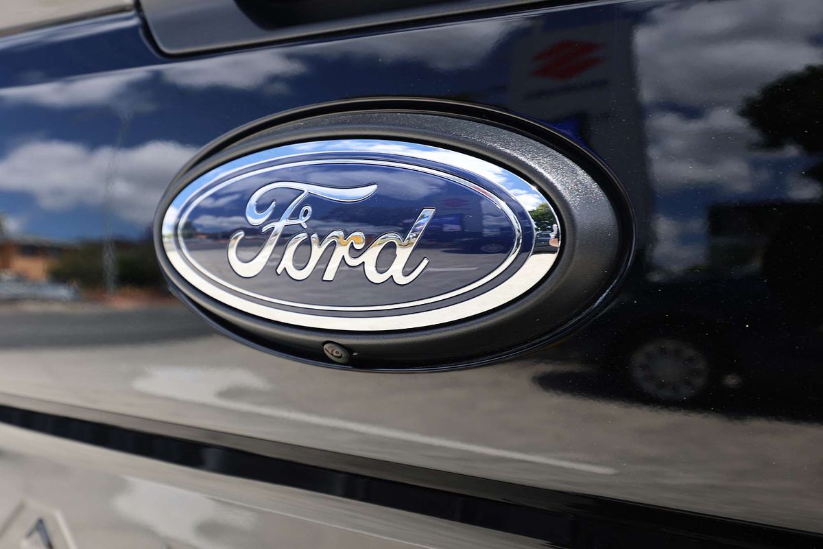 2024 Ford Ranger Black Edition 4X4 2.0L