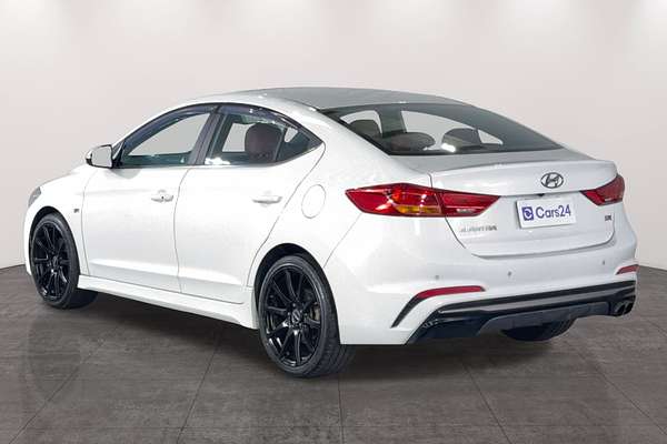 2017 Hyundai Elantra SR Turbo AD