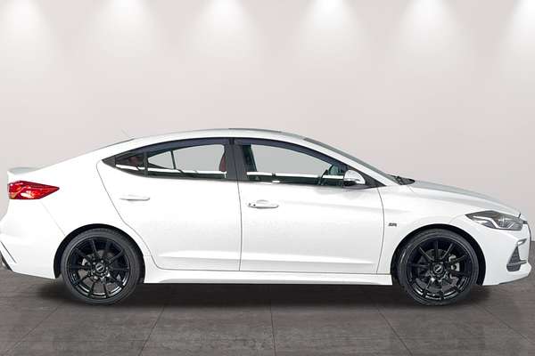 2017 Hyundai Elantra SR Turbo AD