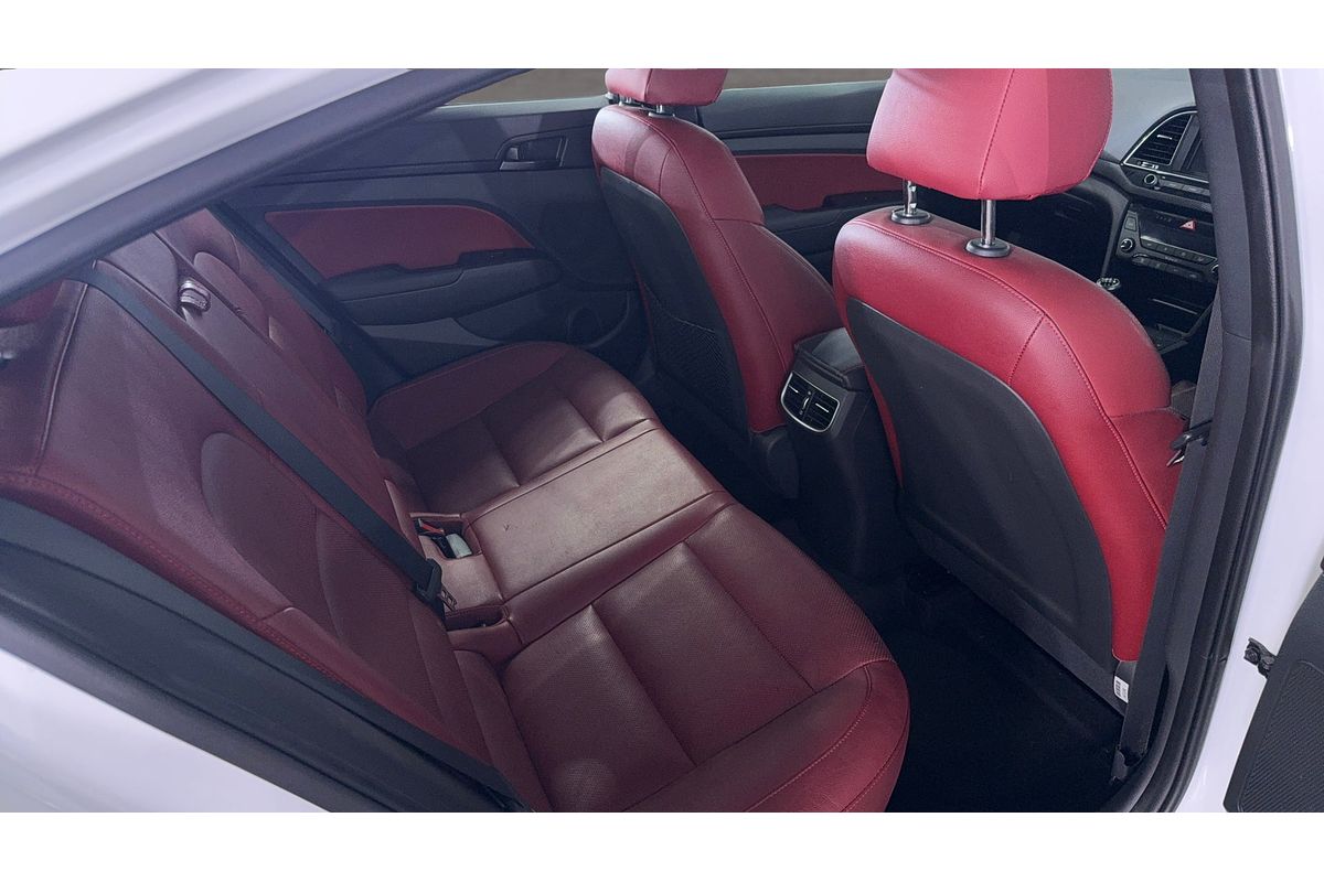 2017 Hyundai Elantra SR Turbo AD