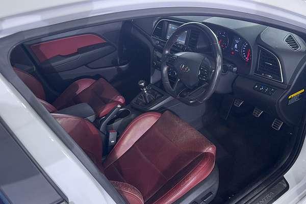 2017 Hyundai Elantra SR Turbo AD