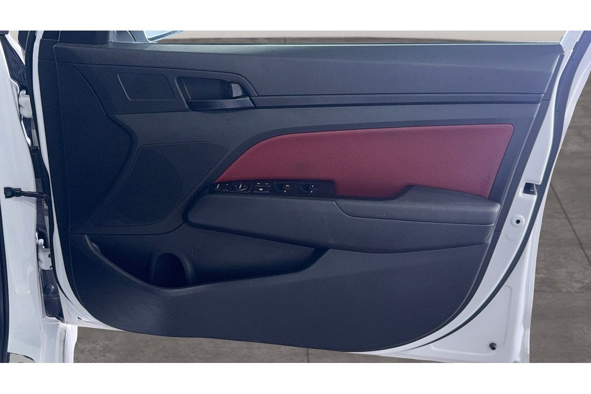 2017 Hyundai Elantra SR Turbo AD