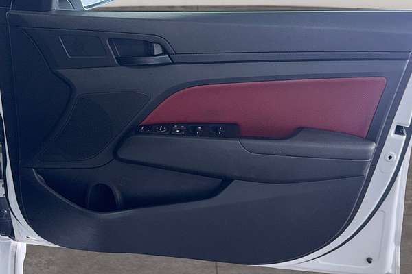 2017 Hyundai Elantra SR Turbo AD