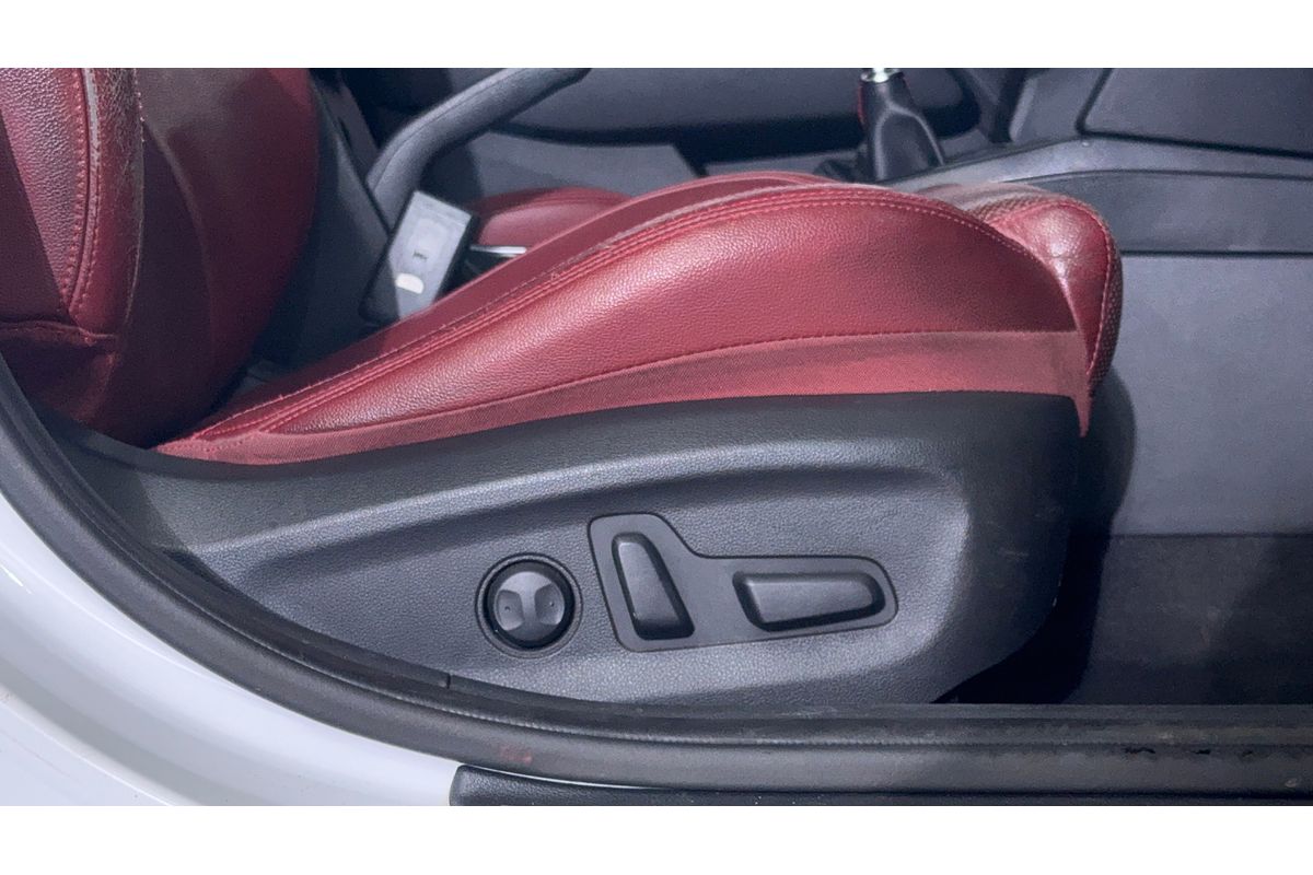 2017 Hyundai Elantra SR Turbo AD