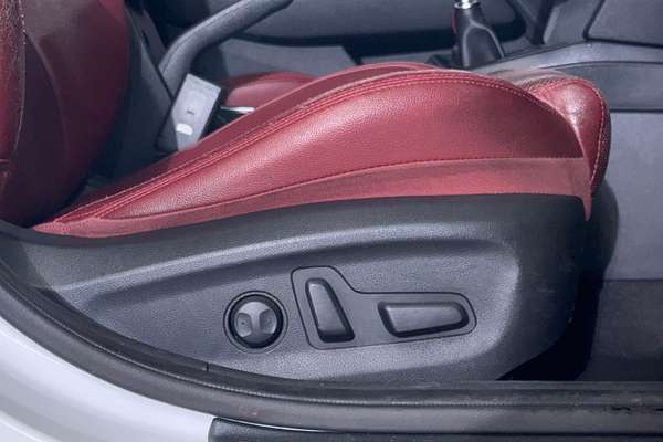 2017 Hyundai Elantra SR Turbo AD