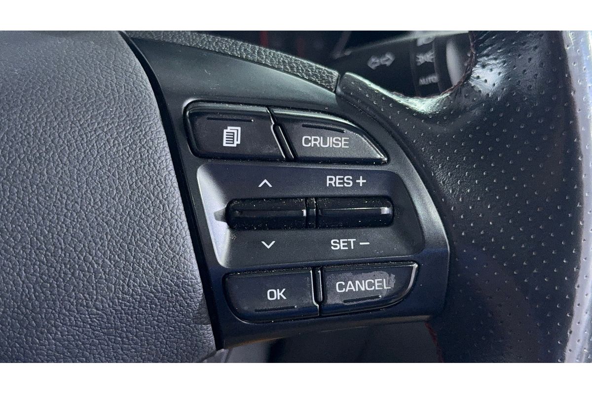 2017 Hyundai Elantra SR Turbo AD