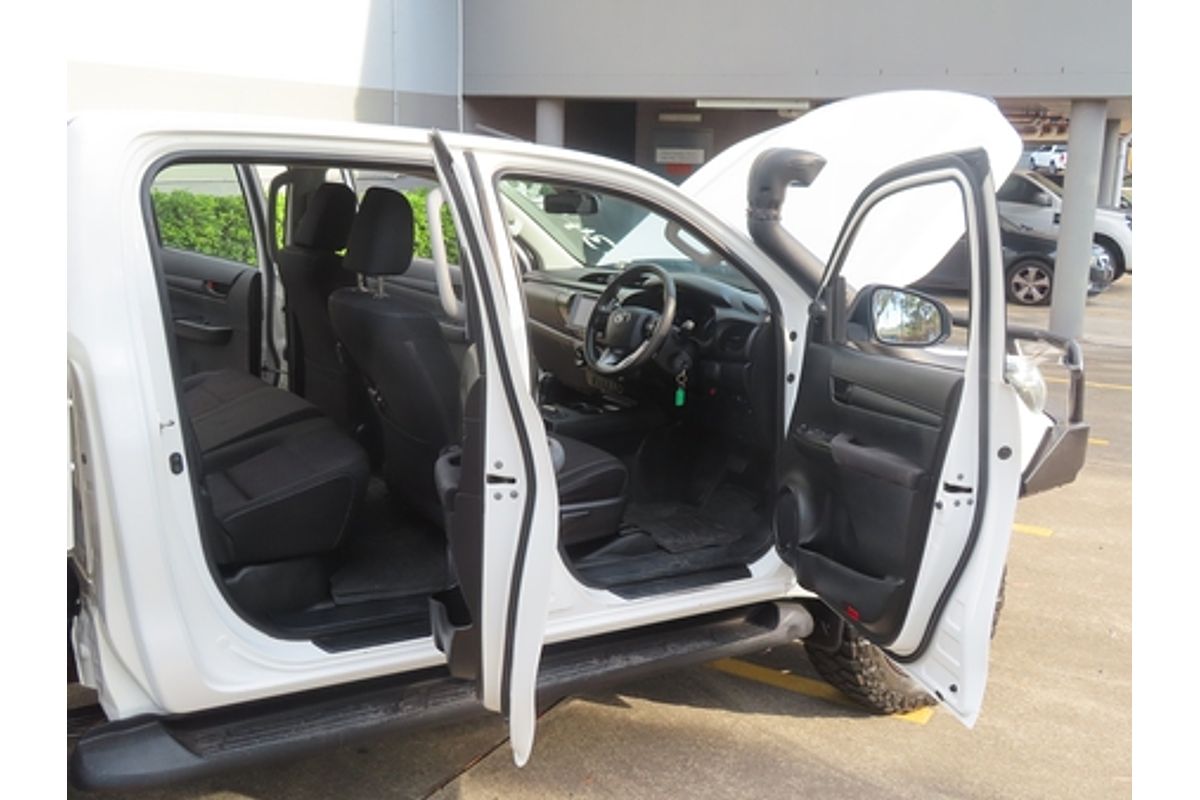2019 Toyota Hilux SR GUN126R 4X4