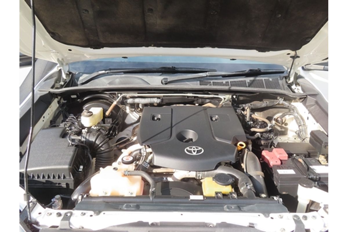 2019 Toyota Hilux SR GUN126R 4X4