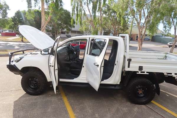 2019 Toyota Hilux SR GUN126R 4X4