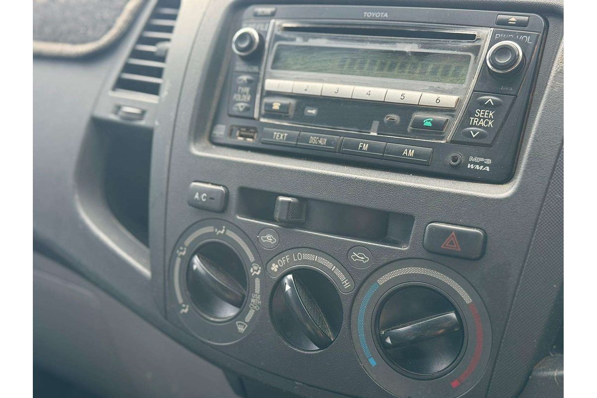 2010 Toyota Hilux SR KUN26R 4X4