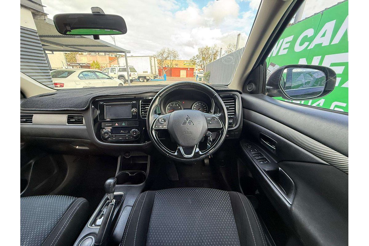 2015 Mitsubishi Outlander LS ZK