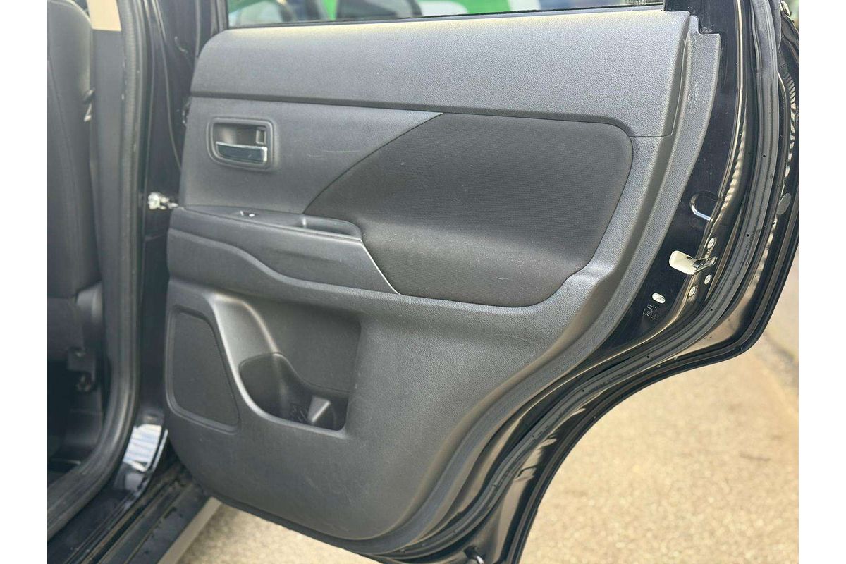 2015 Mitsubishi Outlander LS ZK