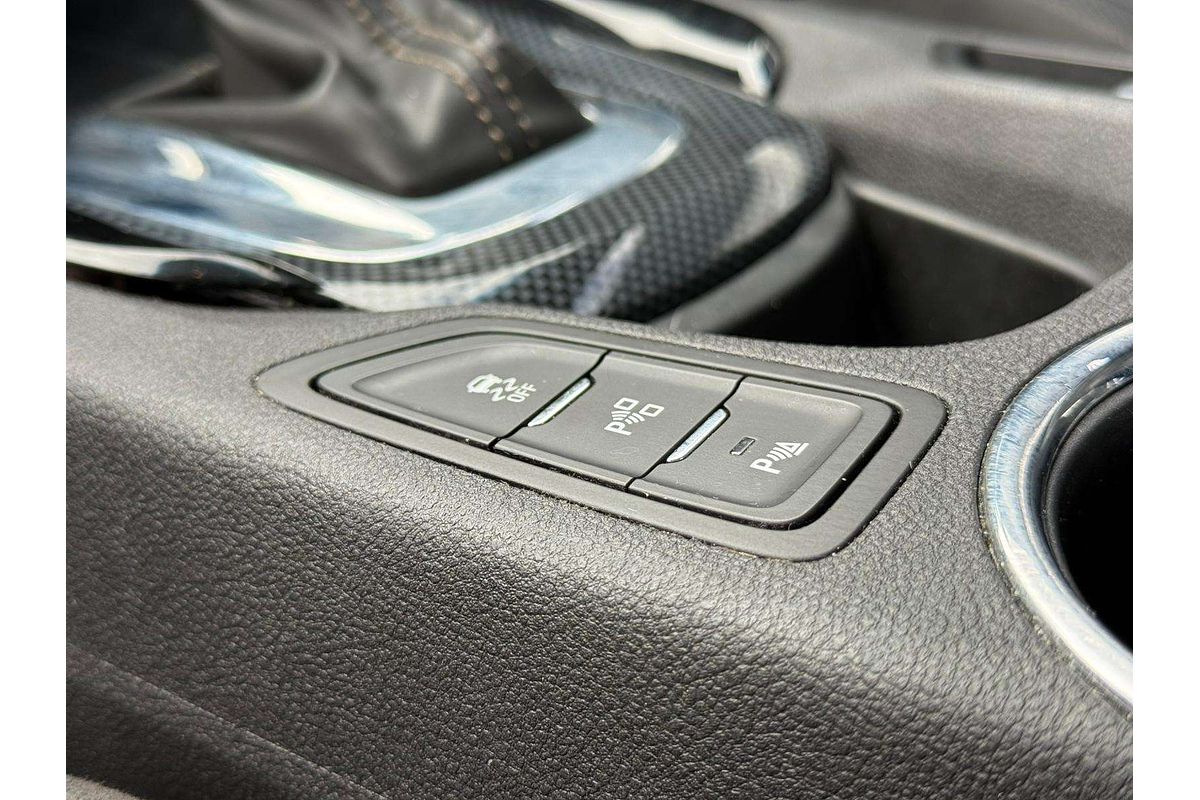 2014 Holden Commodore SV6 VF