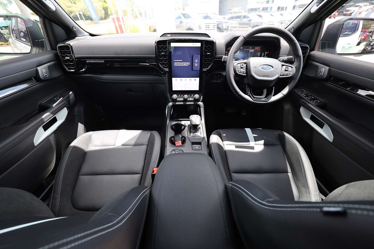 2025 Ford Ranger PHEV Stormtrak 4X4 2.3L