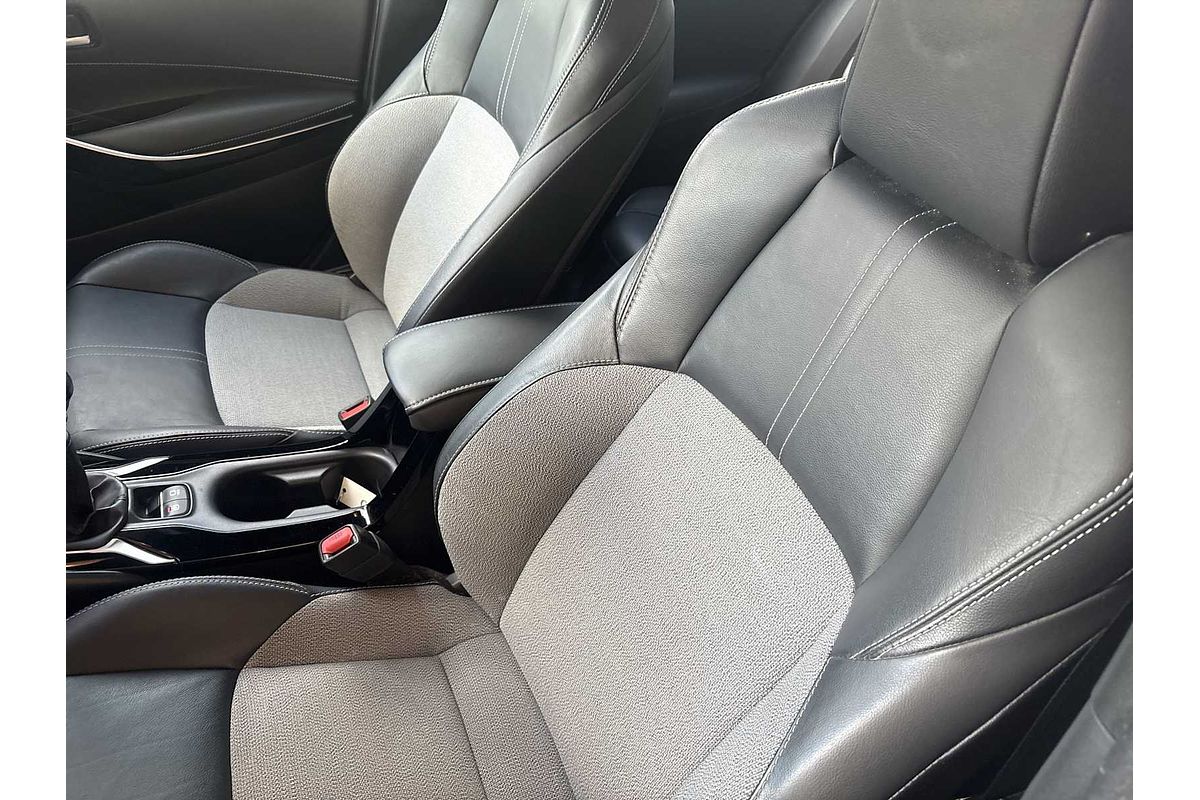 2020 Toyota Corolla XSE