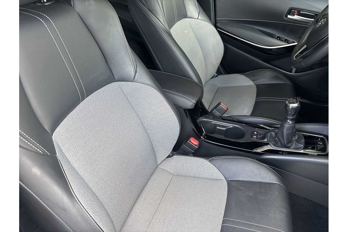 2020 Toyota Corolla XSE