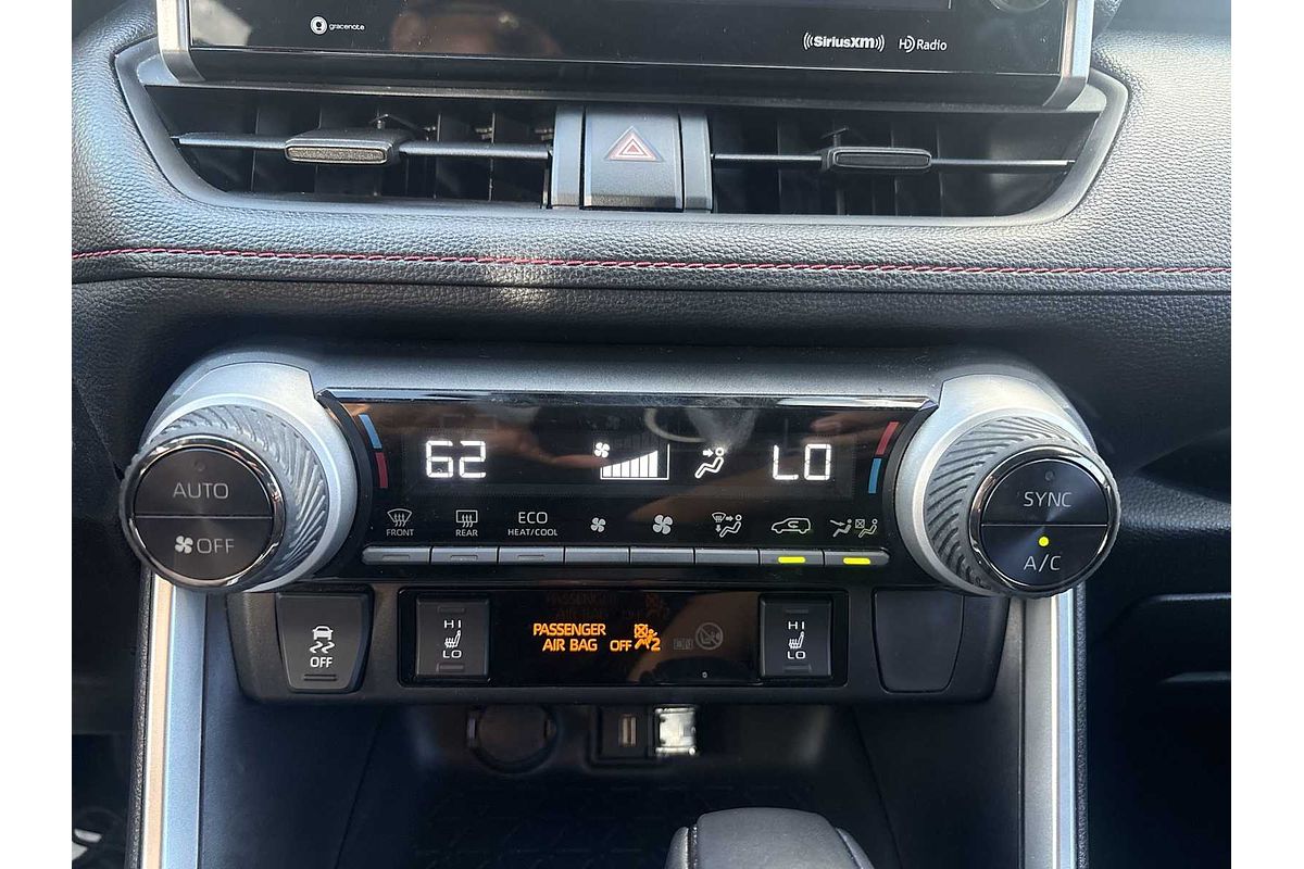2021 Toyota RAV4 SE