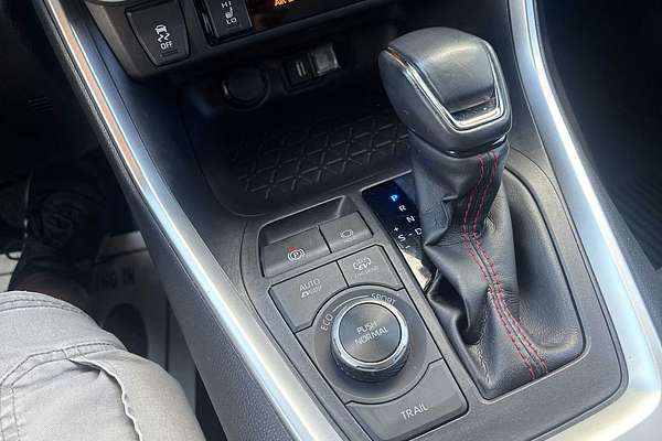 2021 Toyota RAV4 SE