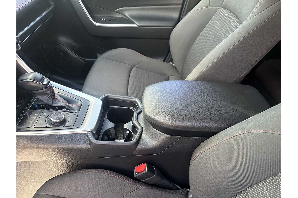 2021 Toyota RAV4 SE
