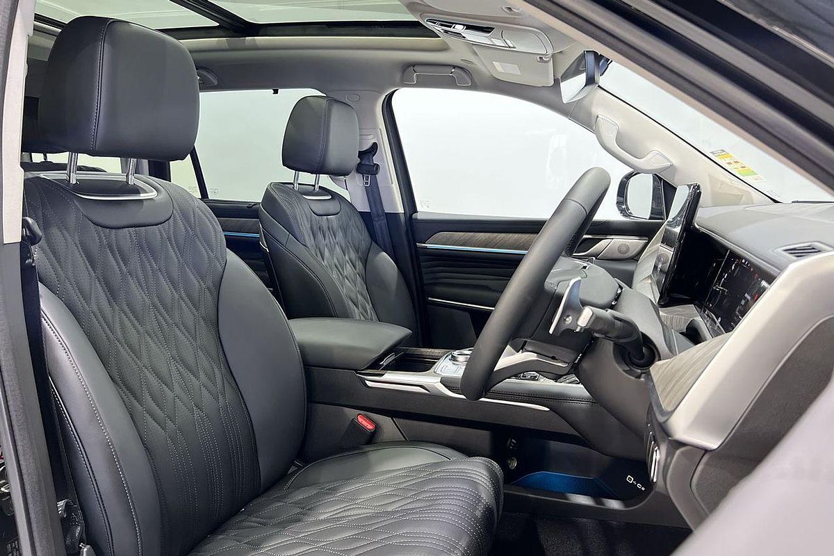 2025 GWM Tank 500 Ultra Hi4-T PHEV P03