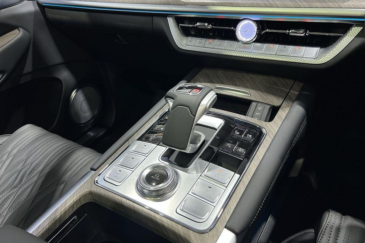 2025 GWM Tank 500 Ultra Hi4-T PHEV P03