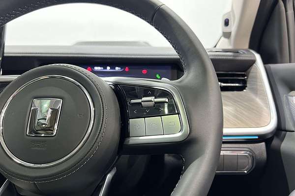 2025 GWM Tank 500 Ultra Hi4-T PHEV P03