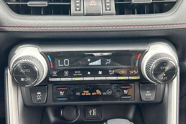 2023 Toyota RAV4 XSE