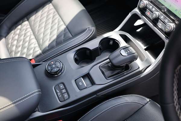 2025 Ford Everest Platinum 3.0L