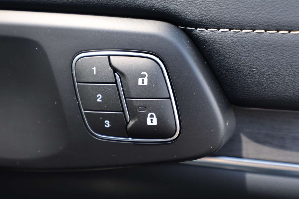 2025 Ford Everest Platinum 3.0L