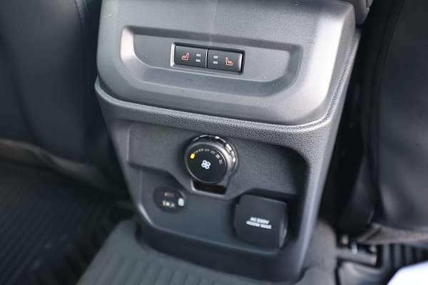 2025 Ford Everest Platinum 3.0L