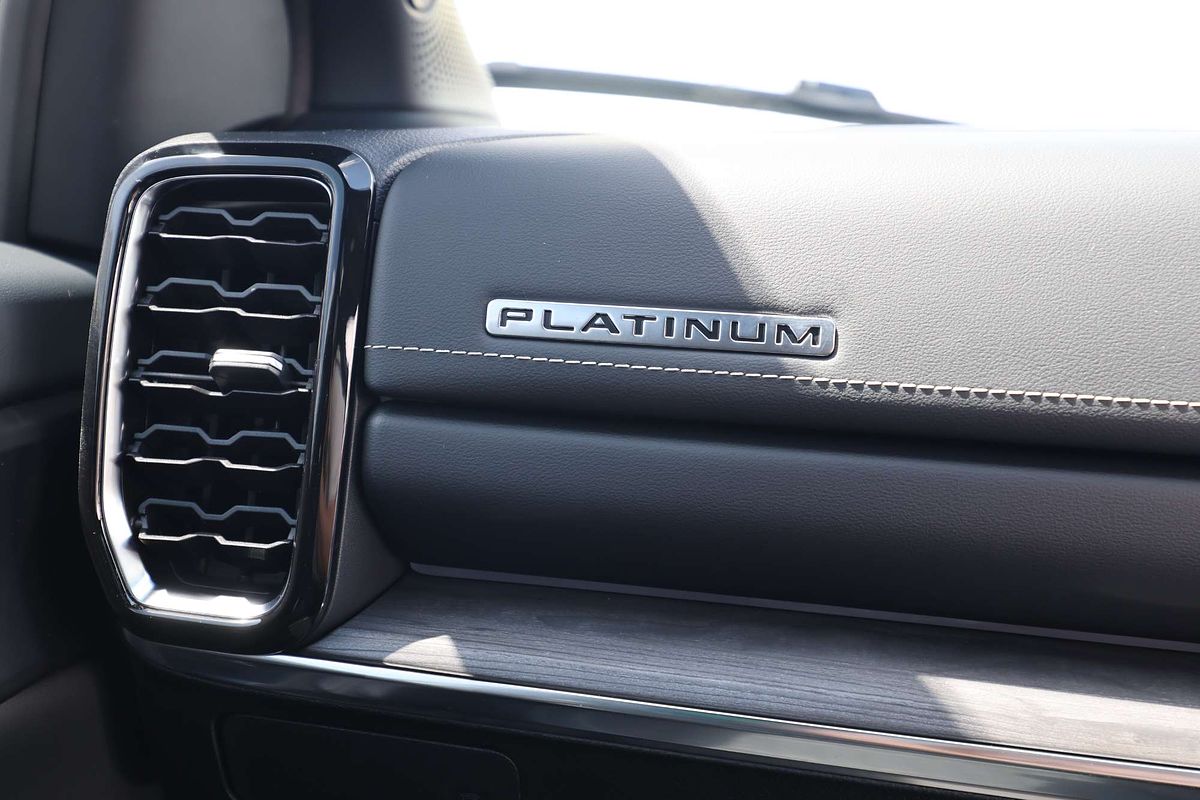 2025 Ford Everest Platinum 3.0L