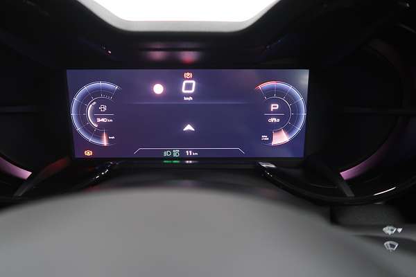 2025 Alfa Romeo Junior Ibrida