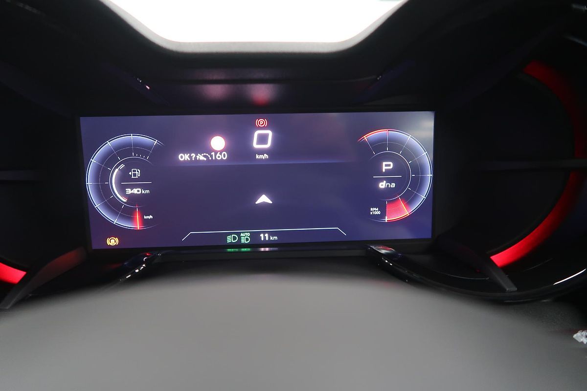 2025 Alfa Romeo Junior Ibrida
