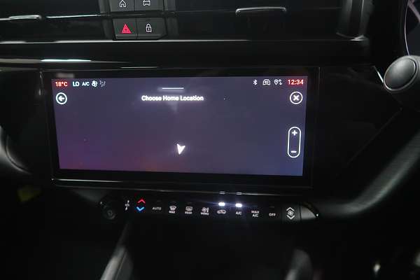 2025 Alfa Romeo Junior Ibrida