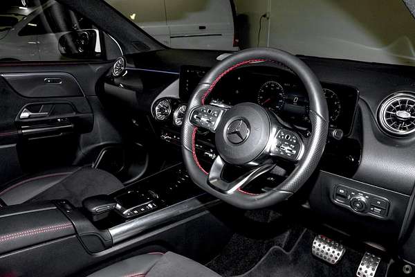2024 Mercedes-Benz GLA-Class GLA200 H247