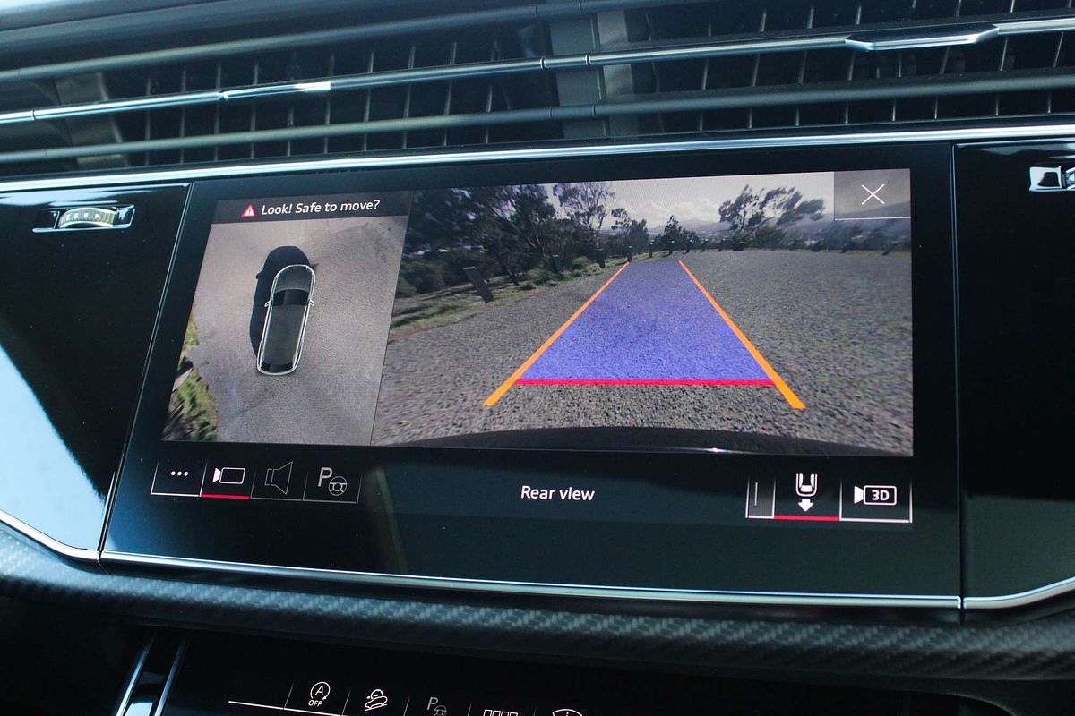 2023 Audi RS Q8 TFSI F1