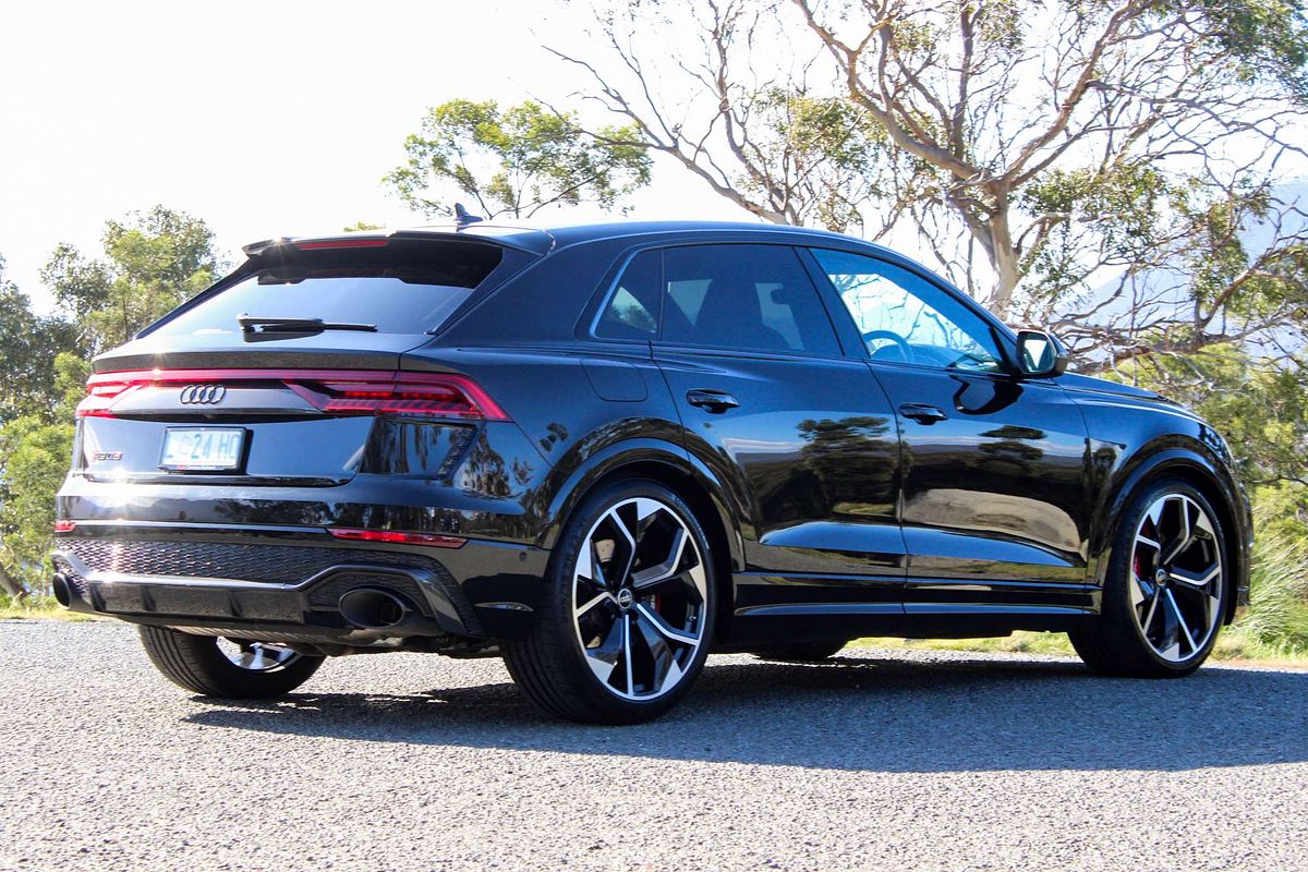 2023 Audi RS Q8 TFSI F1