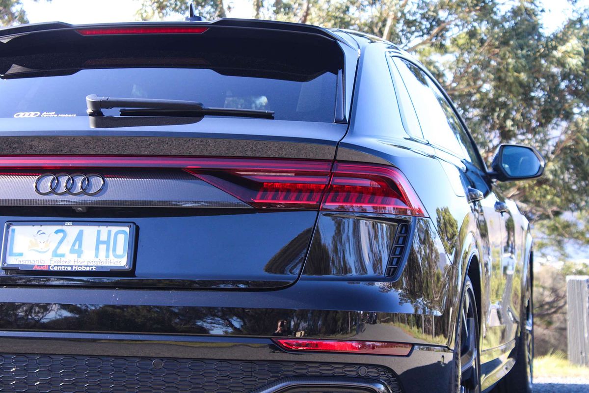 2023 Audi RS Q8 TFSI F1